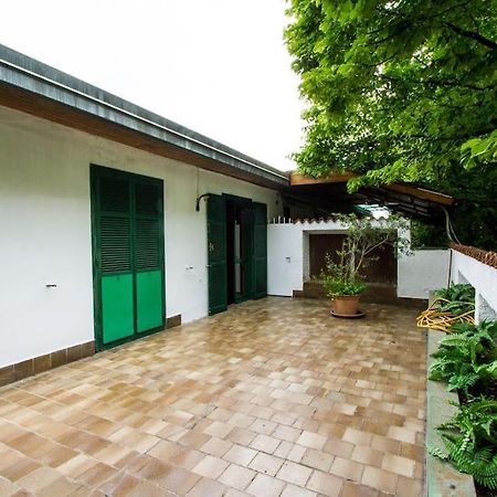 Casa Su Lago Privato A Due Passi Da Milano Segrate Exterior foto